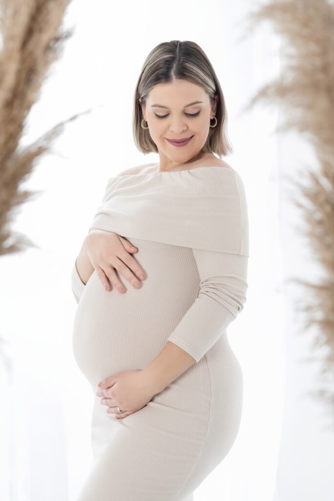 Fotografía de maternidad, premamá, embarazo, pareja en denia, gandia, oliva, benissa, javea